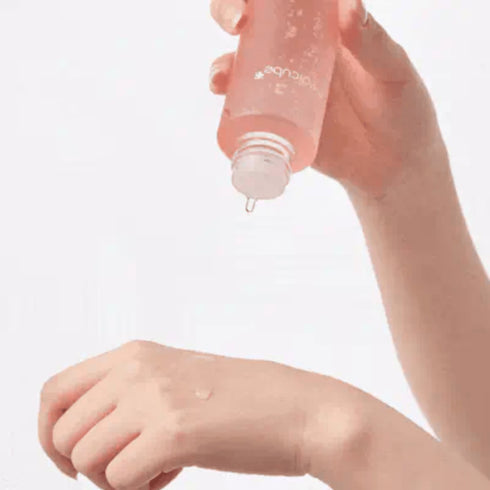 Triple Collagen Toner de la Medicube – un toner facial premium cu efect anti-îmbătrânire vizibil.
Conține peptide și colagen pentru refacerea barierei pielii și netezirea liniilor fine. wowskin.ro